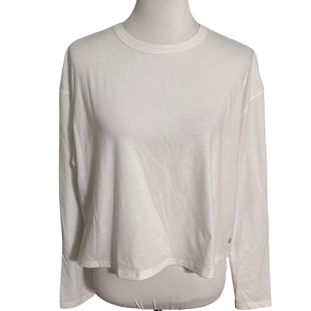 Apana White Long Sleeve Crop Top Women's Tee